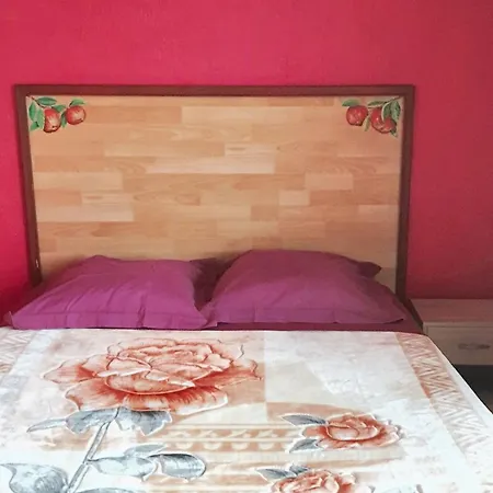 Casa vacanze Maison Chaleureuse à Saint-remy Avec Jardin Enchanteur *