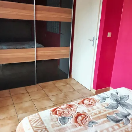 Casa vacanze Maison Chaleureuse à Saint-remy Avec Jardin Enchanteur *