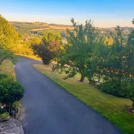 Maison Chaleureuse à Saint-remy Avec Jardin Enchanteur
